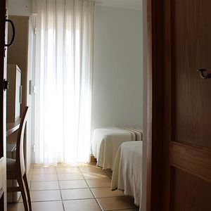 Habitación Económica con 2 Camas Individuales